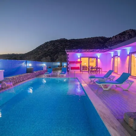 Hina - 2 Bedroom Holiday Villa With Jacuzzi In Kalkan